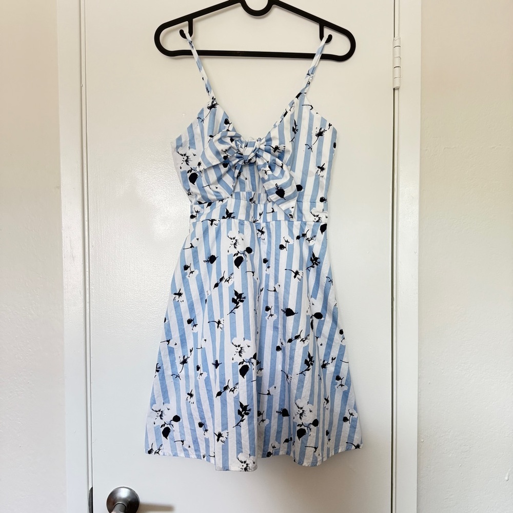 Women’s Floral Prints Tie Front Spaghetti Strap Mini  Swing Dress Blue and White